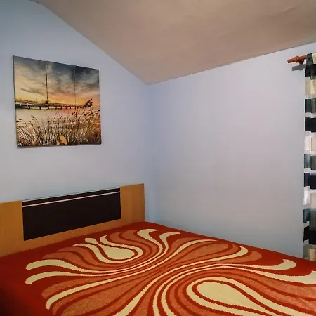 Vuk's 5 Min From The Two-bedroom Apartman