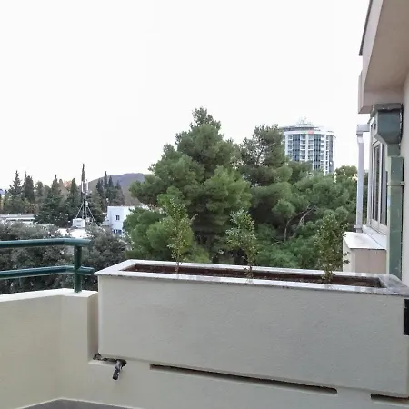 Apartamento Vuk's 5 Min From The Two-bedroom