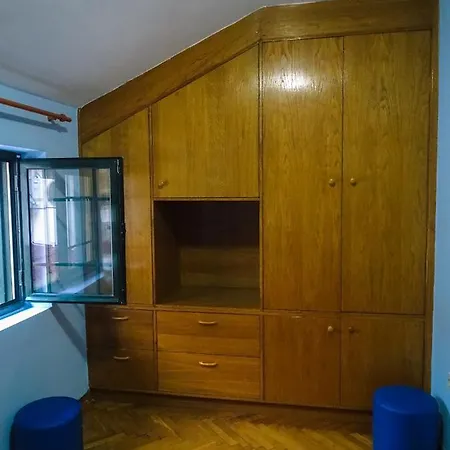 Vuk's 5 Min From The Two-bedroom * Budva